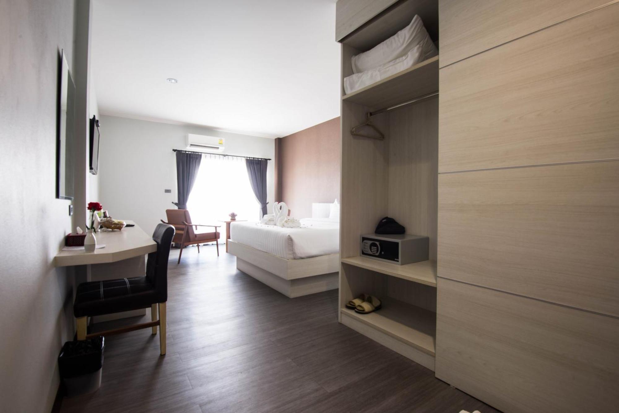 Socool Grand Hotel Nang Rong Dış mekan fotoğraf