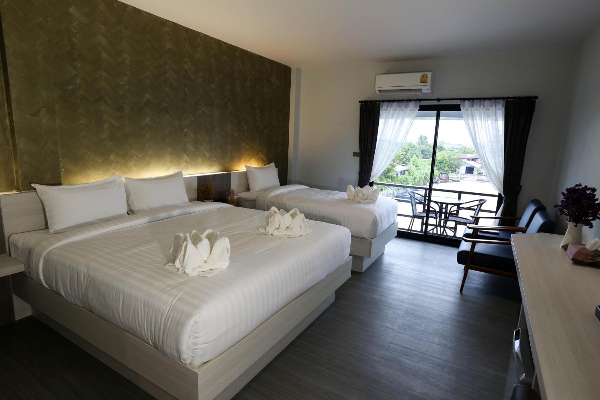 Socool Grand Hotel Nang Rong Dış mekan fotoğraf